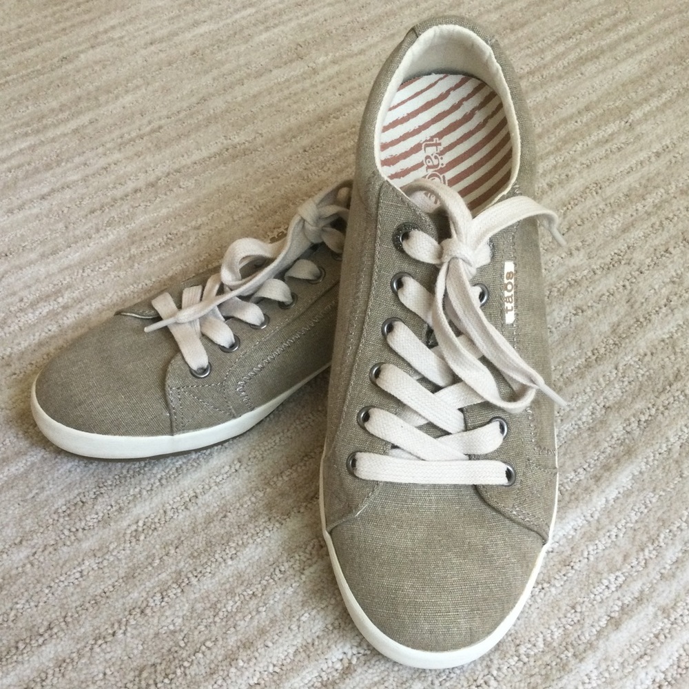 Taos Footwear Beige Canvas Sneakers with White Soles - Picture 3 of 16